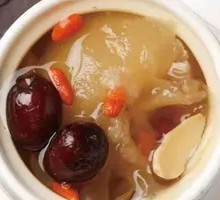 Braised Pear with Rock Sugar