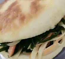 Braised flatbread with vegetables