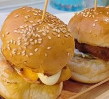 Mini Burger Trio