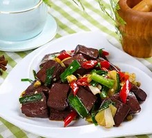 Spicy Stir-Fried Lamb Blood