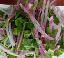 Cold-mixed radish