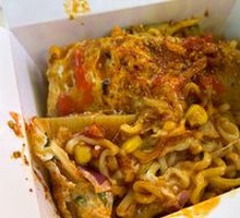 Cheesy Turkey Ramen Bake