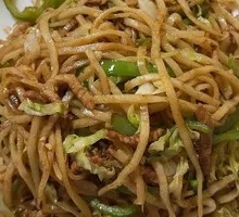 Stir-Fried Pork with Green Pepper and Noodles