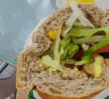 Egg-flavored Salami Sandwich