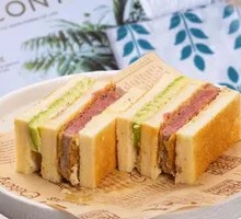 Trendy Double-Stacked Filet Mignon Sandwich