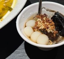 Sugar-coated Brown Sugar Ice Jelly