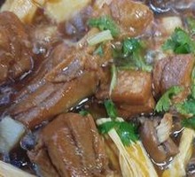 Braised Chicken in Clay Pot