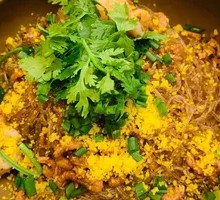 Seafood Dry Noodle Pot