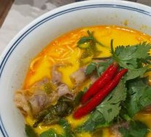 Herb Spicy Beef Noodles