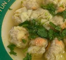 Fresh Shrimp and Crab Roe Dumplings