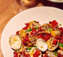 Spicy Stir-Fried Clams