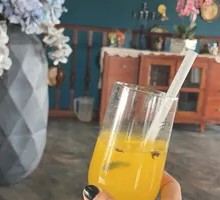 Passion Fruit Lemon Sparkling Water