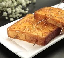 Honey-glazed Bread Slices