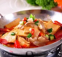 Spicy Pot-Braised Tofu with Leaves