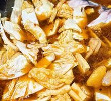 Stir-fried Live Fish in Iron Pot