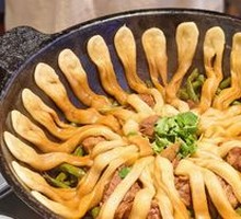 Stir-Fried Spare Ribs with Steamed Buns