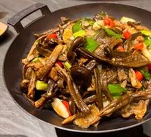Spicy Dry Pot with Deer Antler Mushrooms