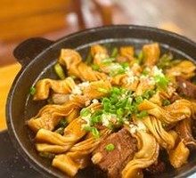 Farmhouse One-Pot Delight