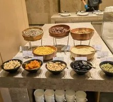 Huanwanzizi Gourmet Buffet Dinner