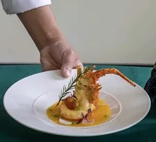 Golden Soup with Lily and Small Dragon