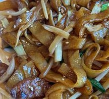 Dry-Fried Beef Rice Noodles