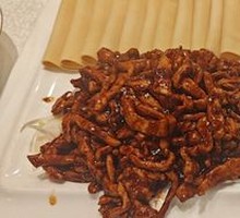 Beijing-style Shredded Pork in Soy Sauce