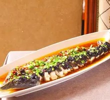 Steamed Sturgeon with Soy Sauce and Chili