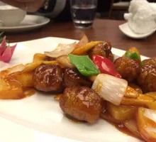 Braised Pork with Yam and Pineapple