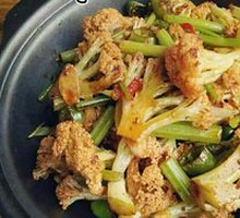 Spicy Stir-Fried Organic Cauliflower