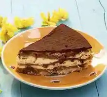 Tiramisu Cake