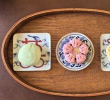 Peach Blossom Pastry