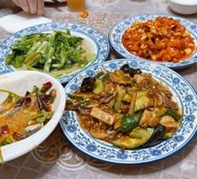 Beijing-style Shredded Pork in Soy Sauce