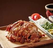 Crispy Pastry Pork Shank