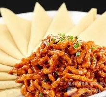 Beijing-style Shredded Pork in Soy Sauce