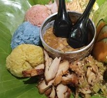 Dai-style Hand-Grabbed Rice