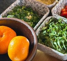 Four-Section Condiment Plate