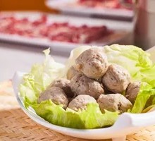 Freshly Made Beef Meatballs