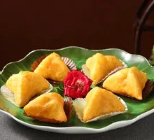 Chao Shan Golden Triangle Oil Dumplings