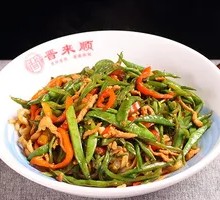 Braised Lentils with Shredded Pork Noodles