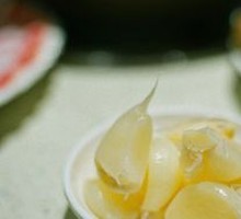 Sweet Pickled Garlic