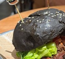 Slow-Cooked Beef Brisket Burger