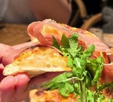 Prosciutto and Sesame Pizza