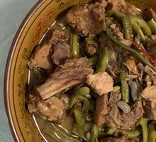 Stewed pork ribs with green beans