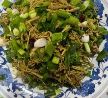 Mixed Mulan Shoots Salad