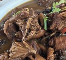 Stewed Wild Chicken with Mushrooms