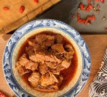 Homestyle Beef in Small Bowls