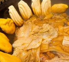 Stewed Fish in Iron Pot