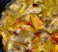 Five-fingered Mulberry Chicken Stew