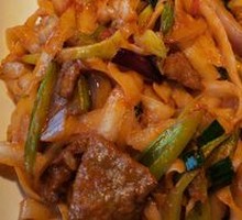 Tomato Beef Stir-Fried Knife-Cut Noodles