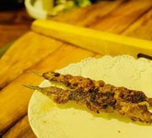Charcoal-grilled Lamb Skewers